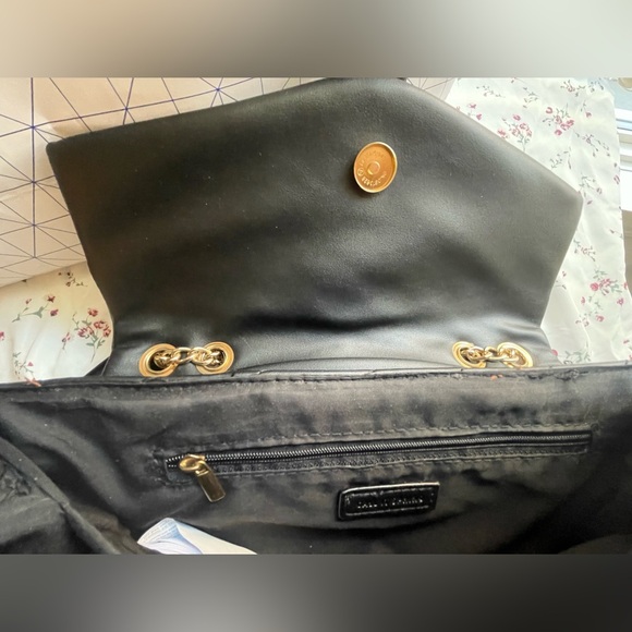 Call it Spring Shoulder Bag - Picture 5 of 7